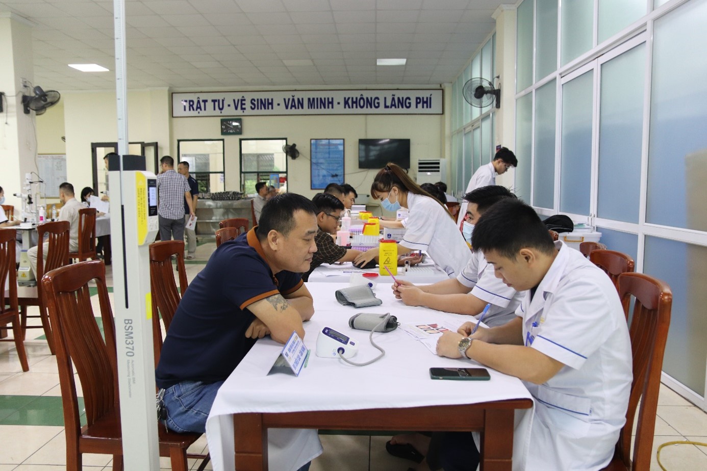 Công ty CP Xi măng Cẩm Phả tổ chức khám sức khỏe định kỳ cho CBCNV năm 2023